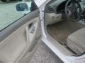 Super White - Camry LE Photo No. 29
