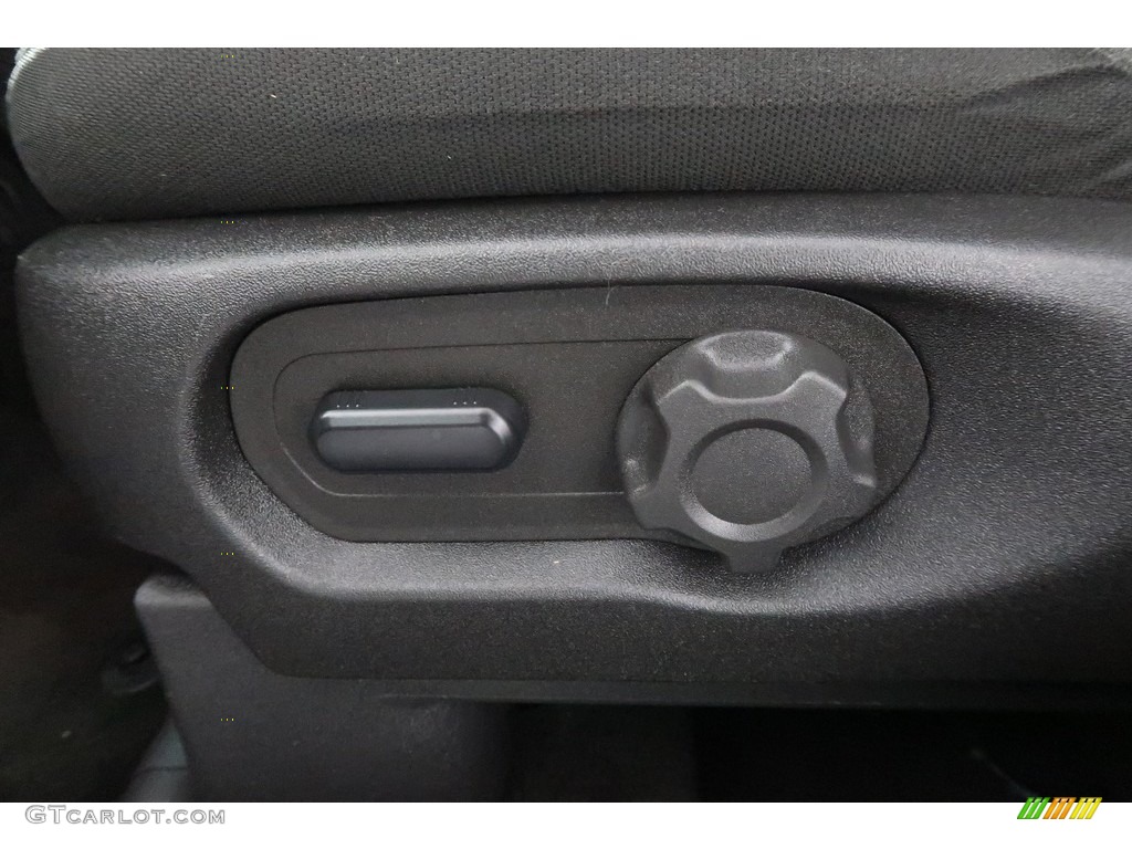2015 Explorer XLT 4WD - Ingot Silver / Charcoal Black photo #5