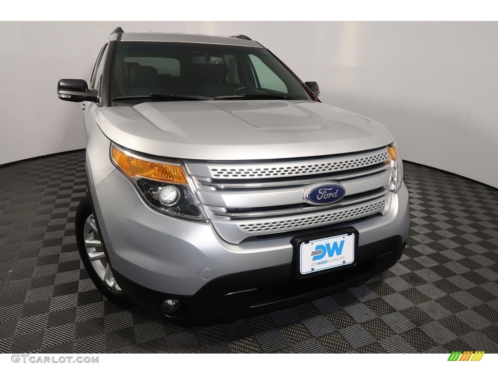 2015 Explorer XLT 4WD - Ingot Silver / Charcoal Black photo #7