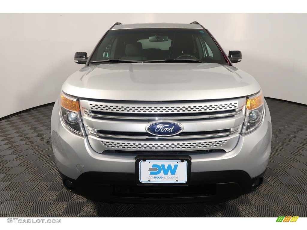 2015 Explorer XLT 4WD - Ingot Silver / Charcoal Black photo #8