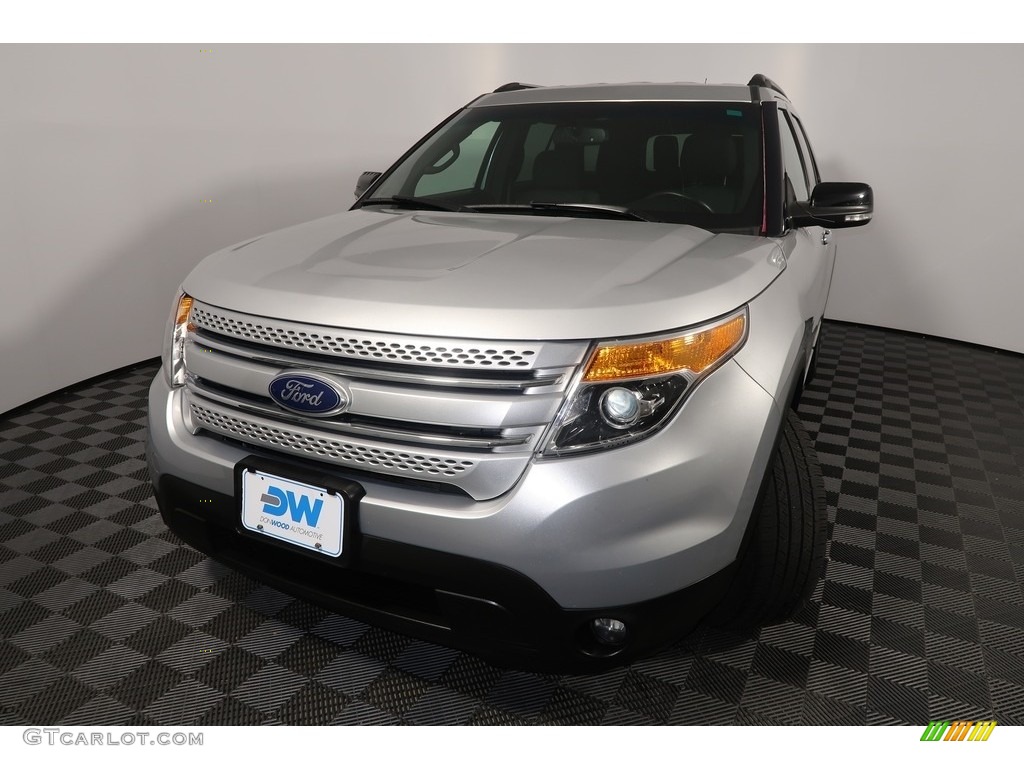 2015 Explorer XLT 4WD - Ingot Silver / Charcoal Black photo #9