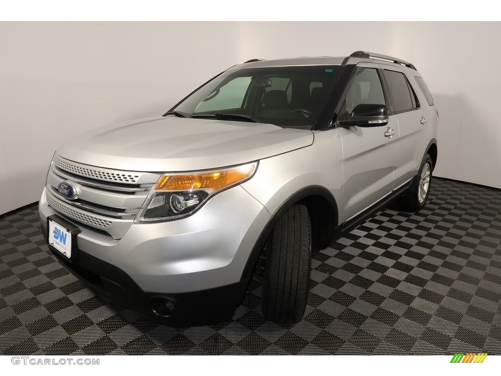 2015 Explorer XLT 4WD - Ingot Silver / Charcoal Black photo #10