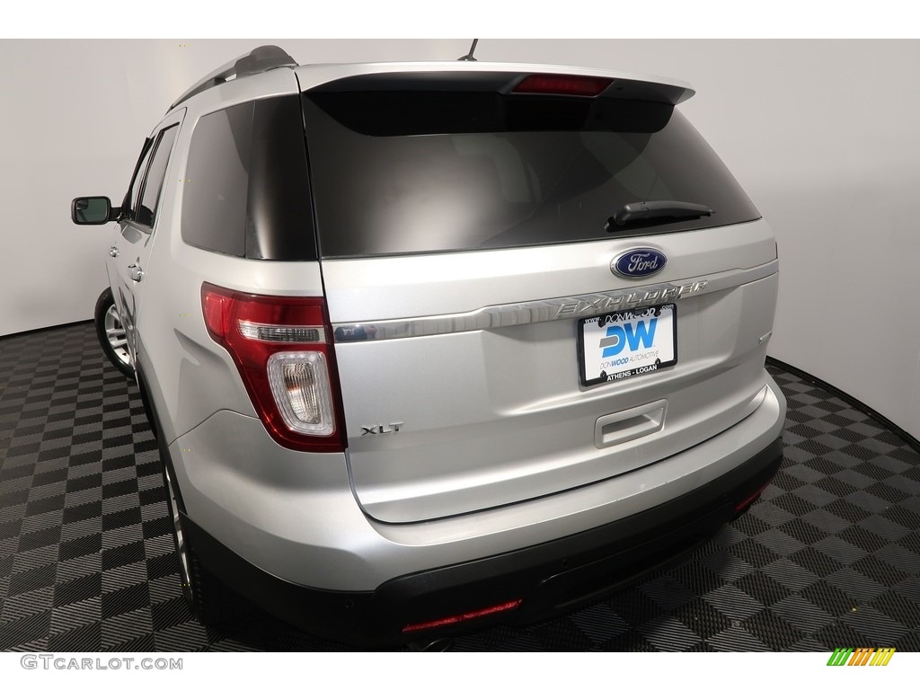 2015 Explorer XLT 4WD - Ingot Silver / Charcoal Black photo #12