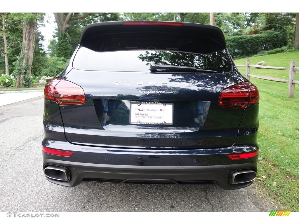 2016 Cayenne  - Moonlight Blue Metallic / Black/Luxor Beige photo #5
