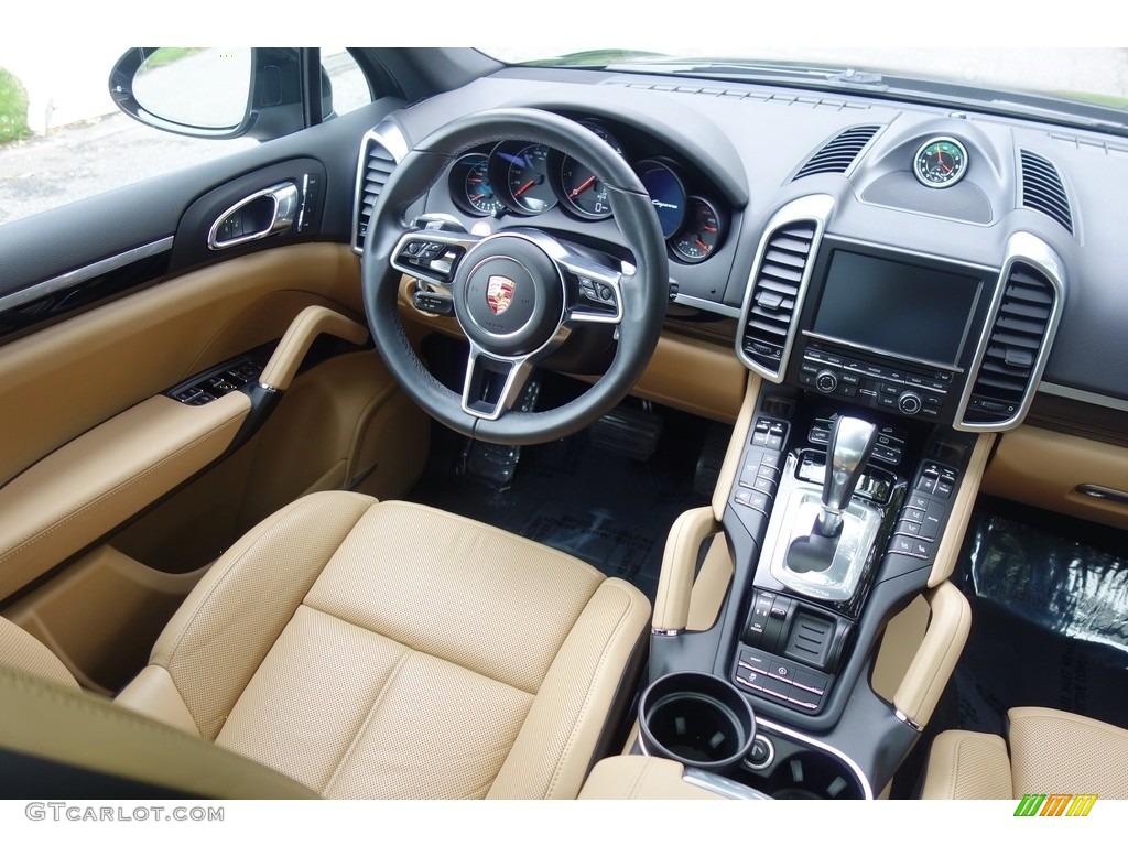 2016 Cayenne  - Moonlight Blue Metallic / Black/Luxor Beige photo #13