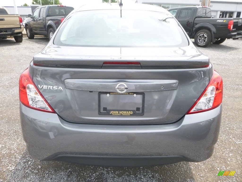 2018 Versa S Plus - Gun Metal Metallic / Charcoal photo #5