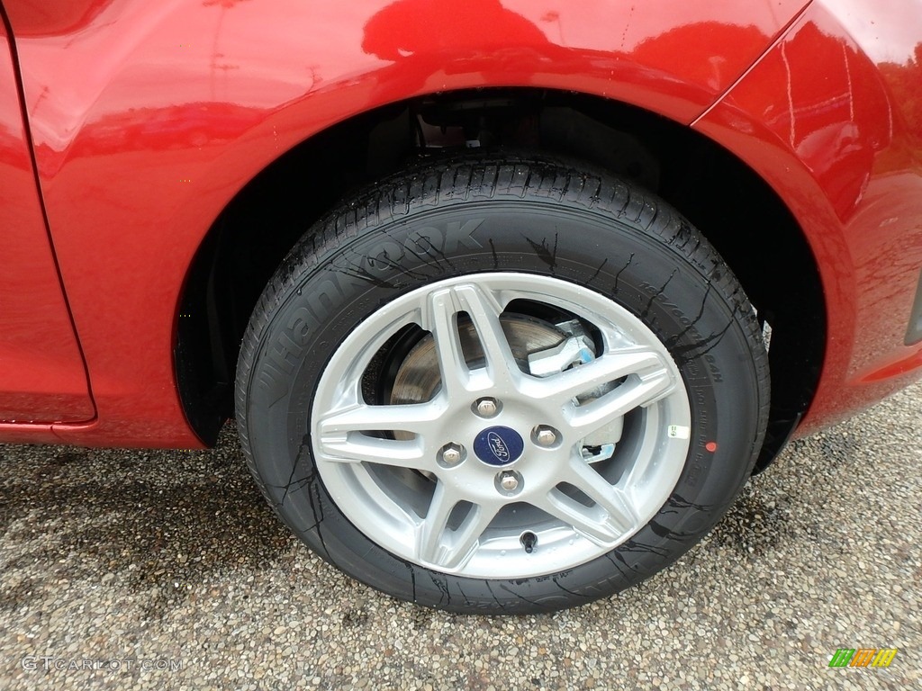 2018 Ford Fiesta SE Sedan Wheel Photo #128136154