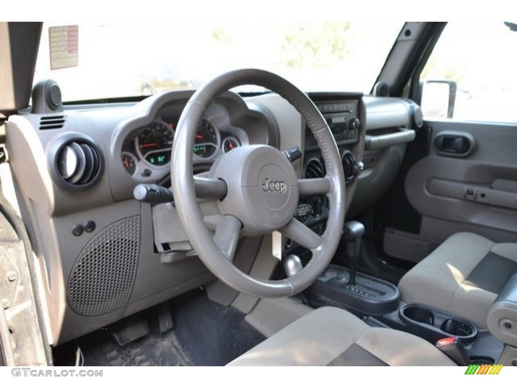 2010 Wrangler Unlimited Rubicon 4x4 - Natural Green Pearl / Dark Khaki/Medium Khaki photo #10