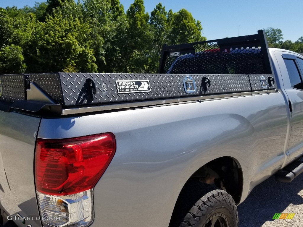 2013 Tundra Double Cab 4x4 - Silver Sky Metallic / Graphite photo #13