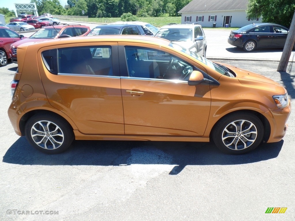 2017 Sonic LT Hatchback - Orange Burst Metallic / Jet Black photo #4