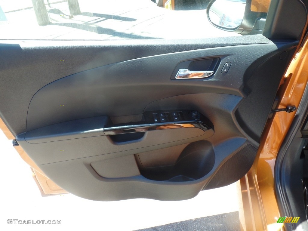 2017 Sonic LT Hatchback - Orange Burst Metallic / Jet Black photo #12