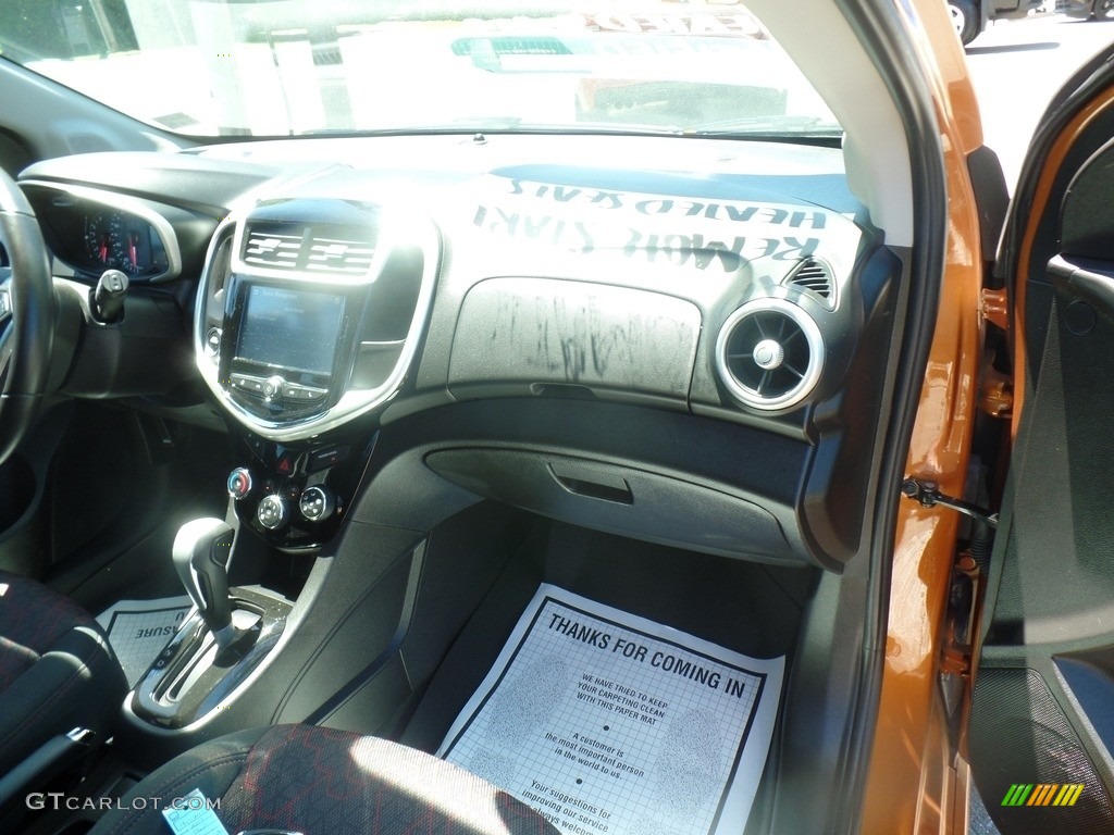 2017 Sonic LT Hatchback - Orange Burst Metallic / Jet Black photo #41