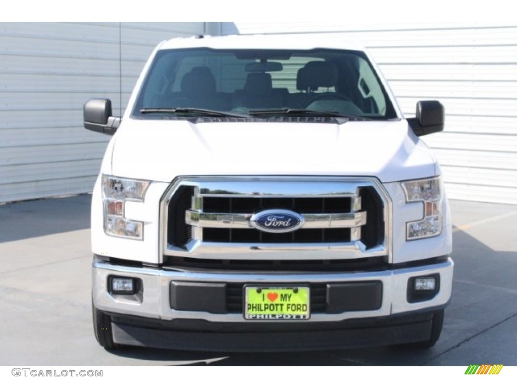 2017 F150 XLT SuperCrew - Oxford White / Earth Gray photo #2