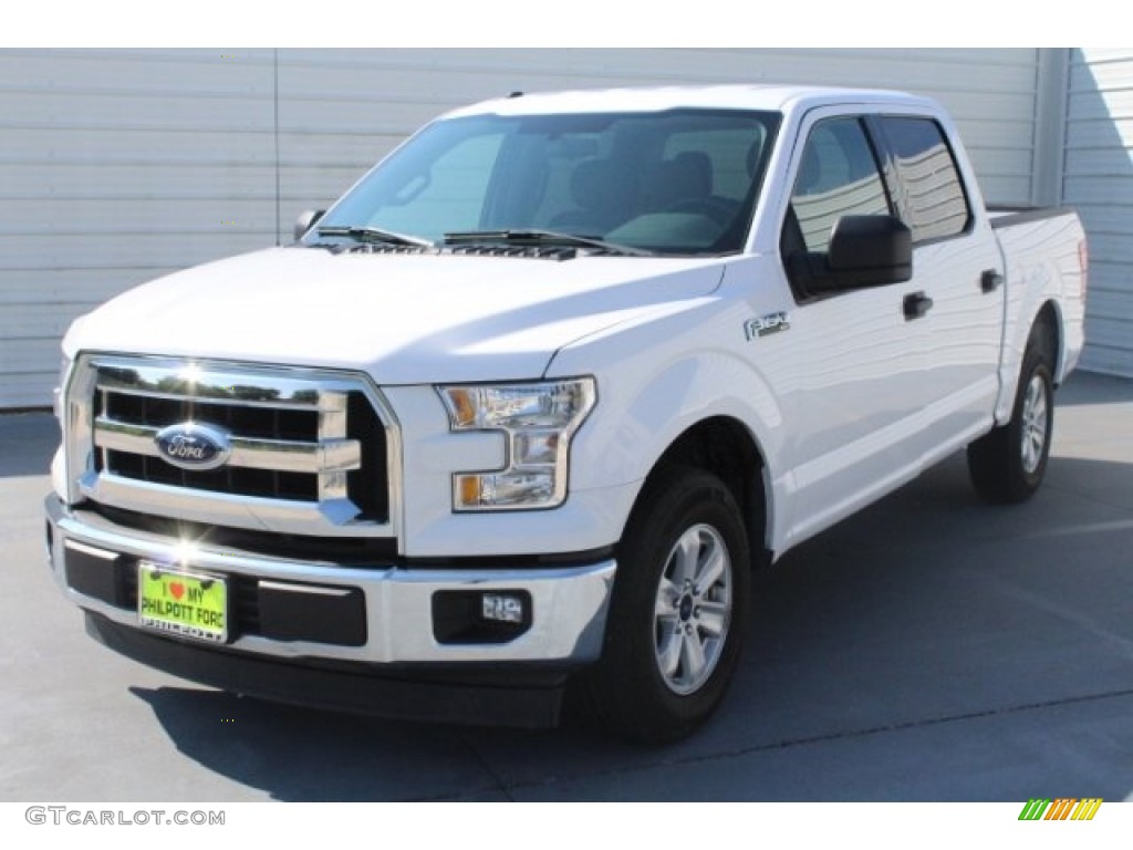 2017 F150 XLT SuperCrew - Oxford White / Earth Gray photo #3