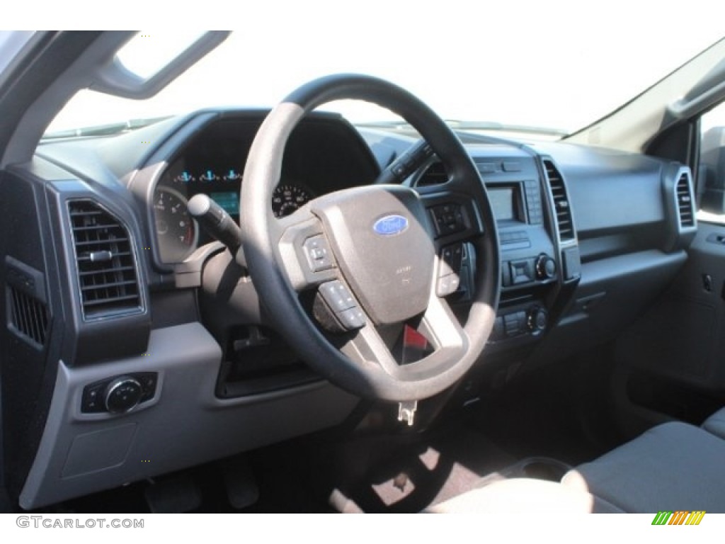 2017 F150 XLT SuperCrew - Oxford White / Earth Gray photo #16