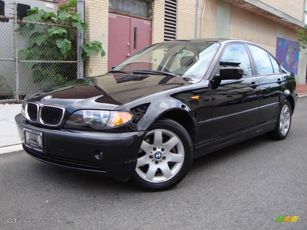 2004 3 Series 325xi Sedan - Jet Black / Black photo #1