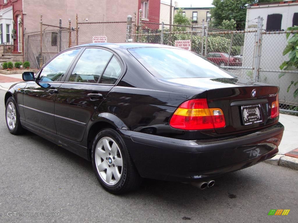 2004 3 Series 325xi Sedan - Jet Black / Black photo #4