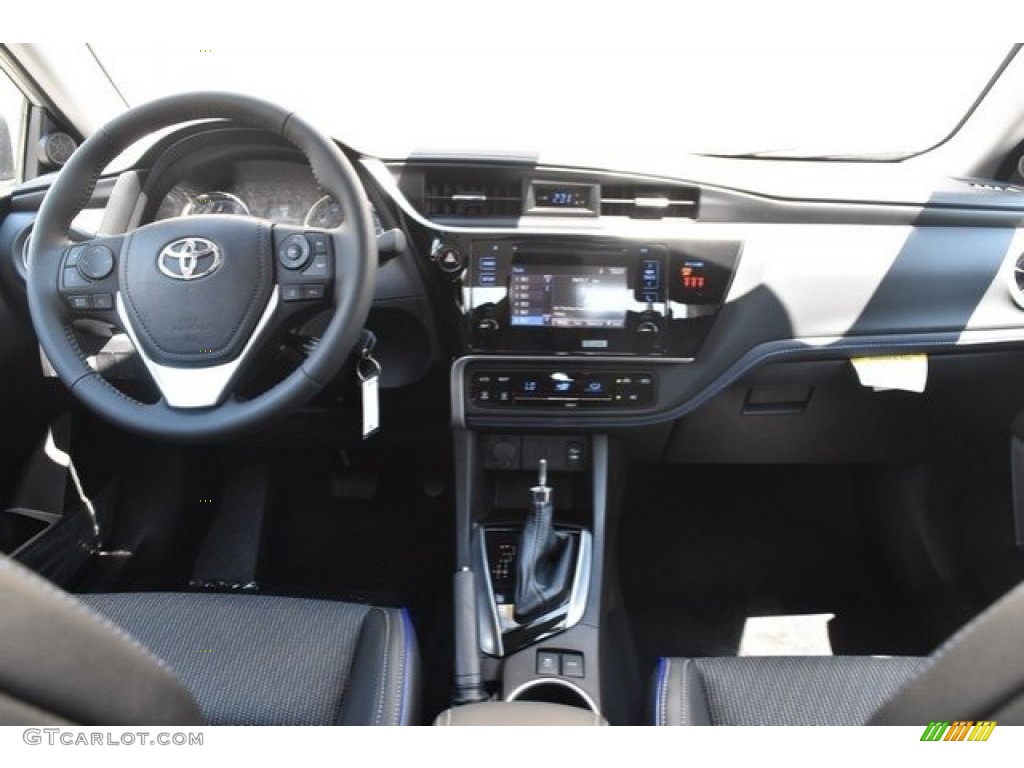 2019 Toyota Corolla SE Black Dashboard Photo #128158377