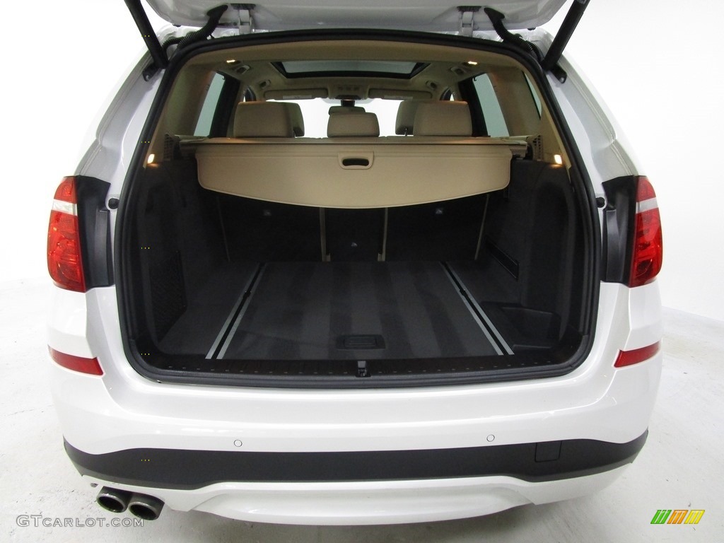 2016 X3 xDrive28i - Mineral White Metallic / Sand Beige photo #23