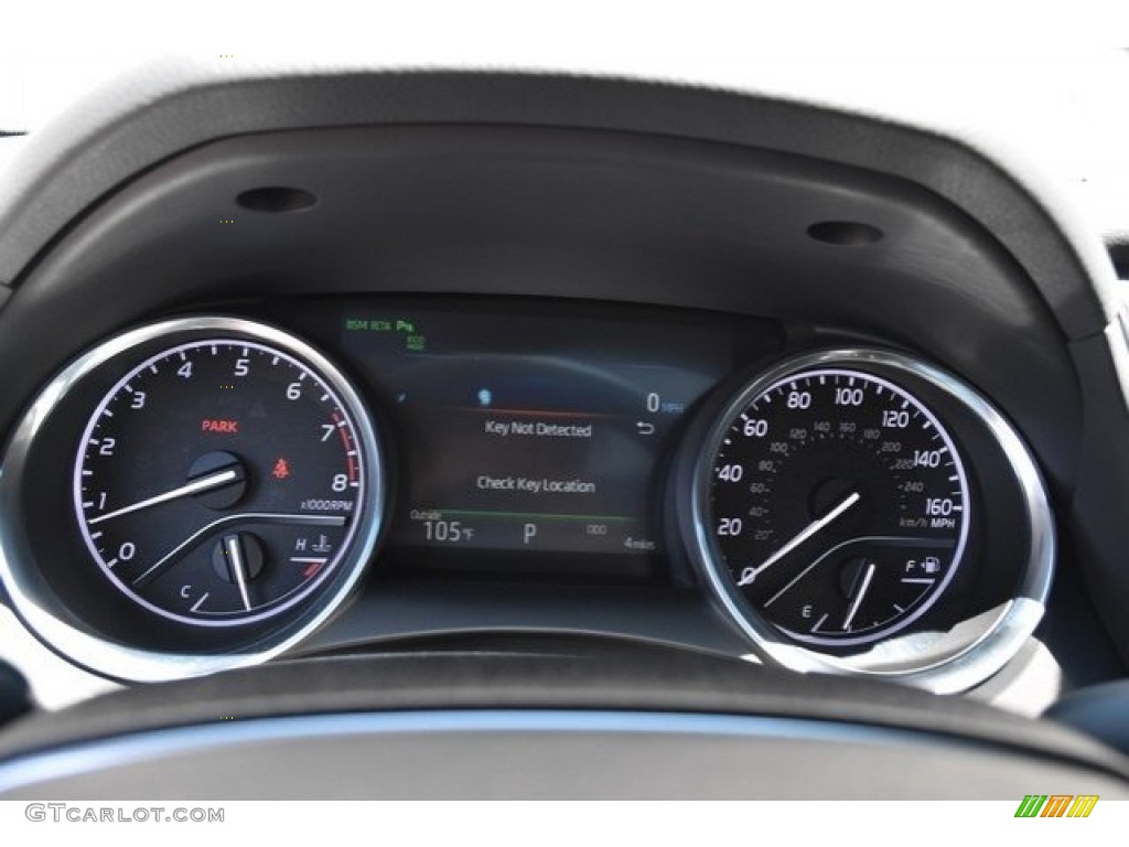 2018 Camry XLE - Wind Chill Pearl / Black photo #28