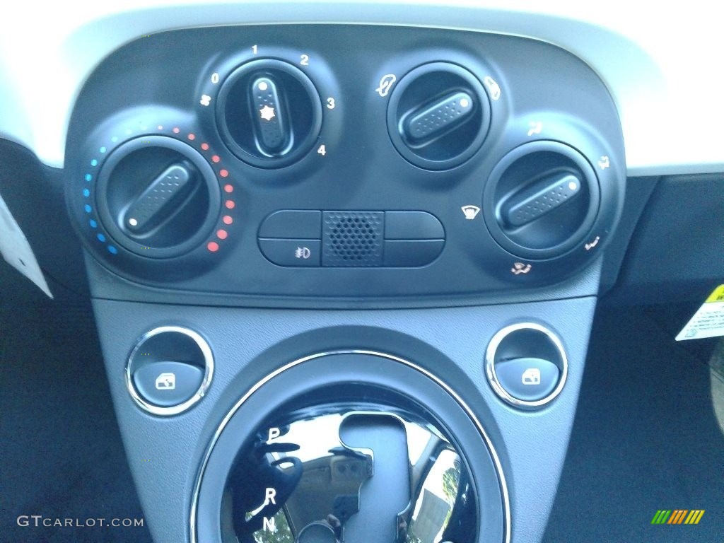 2018 Fiat 500 Pop Controls Photo #128163795