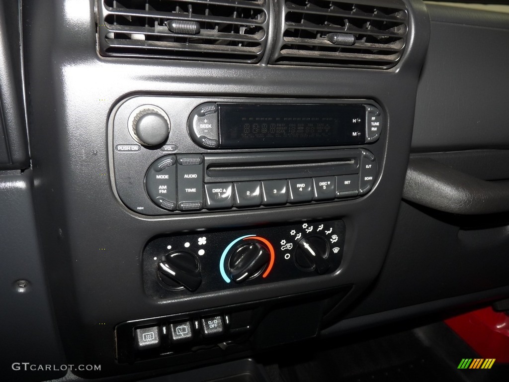 2005 Wrangler X 4x4 - Flame Red / Dark Slate Gray photo #11