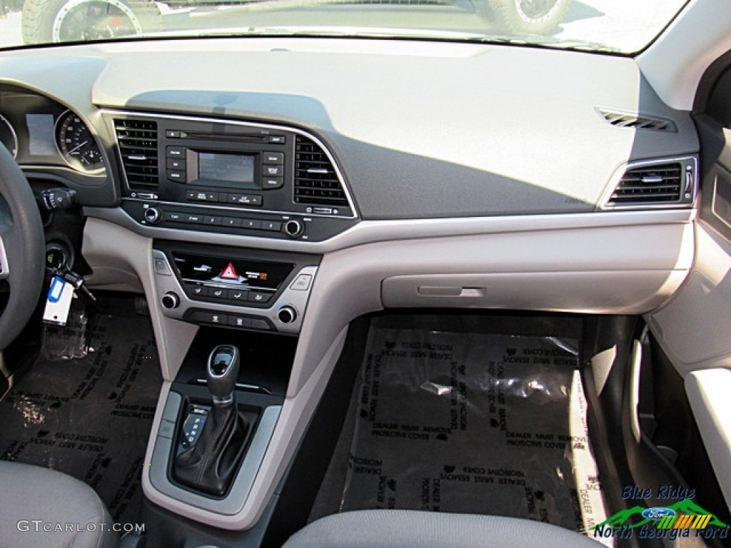 2017 Elantra SE - White / Beige photo #15