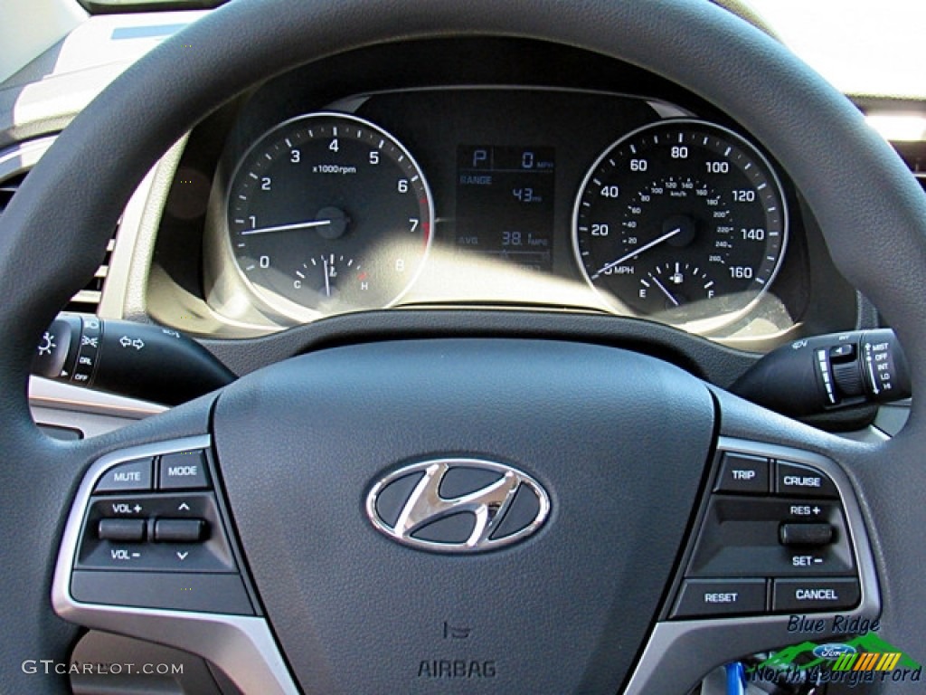 2017 Elantra SE - White / Beige photo #16