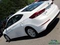 White - Elantra SE Photo No. 30