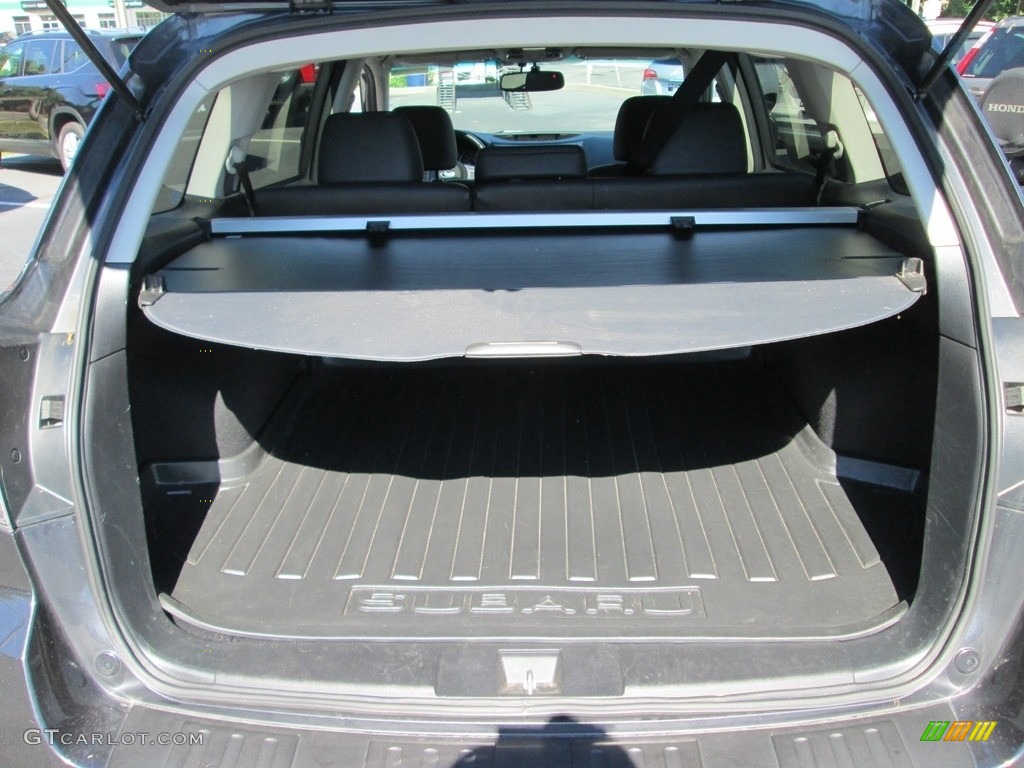 2011 Outback 3.6R Limited Wagon - Graphite Gray Metallic / Off Black photo #21