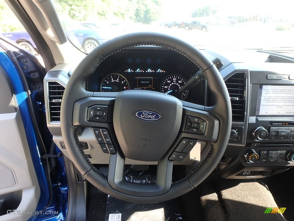 2018 F150 XLT SuperCrew 4x4 - Lightning Blue / Earth Gray photo #17