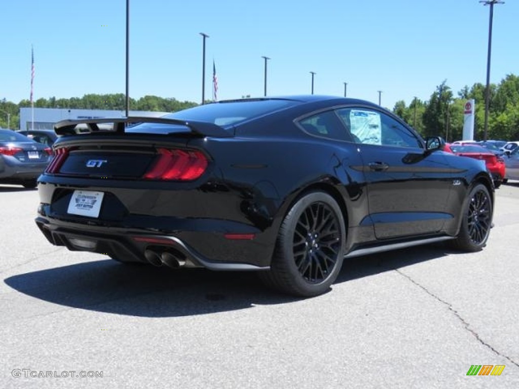 2018 Mustang GT Fastback - Shadow Black / Ebony photo #23