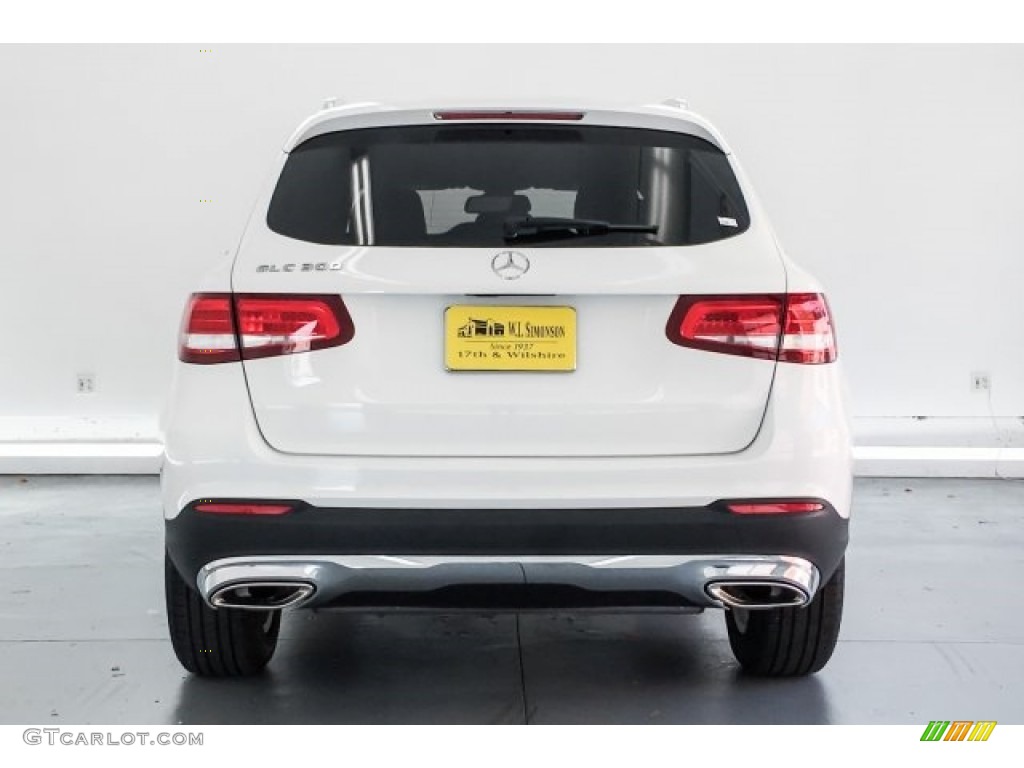 2017 GLC 300 - Polar White / Black photo #3