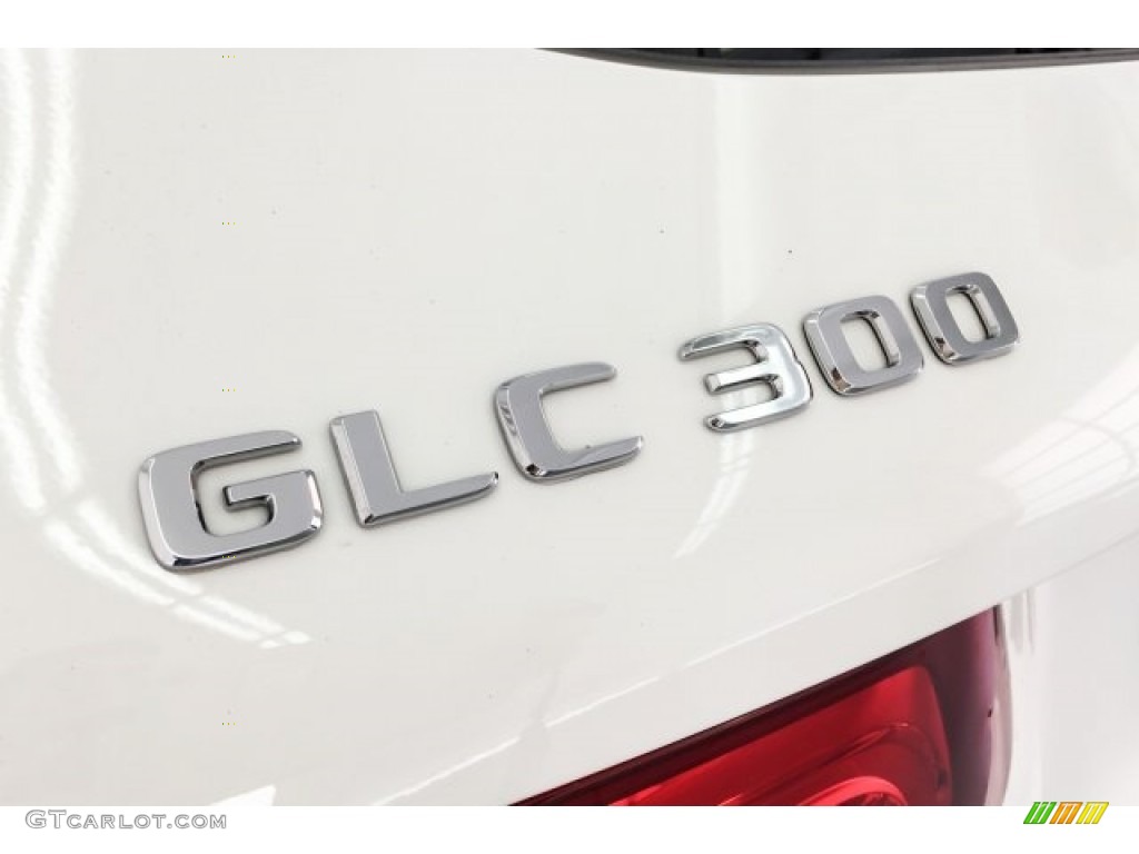 2017 GLC 300 - Polar White / Black photo #7