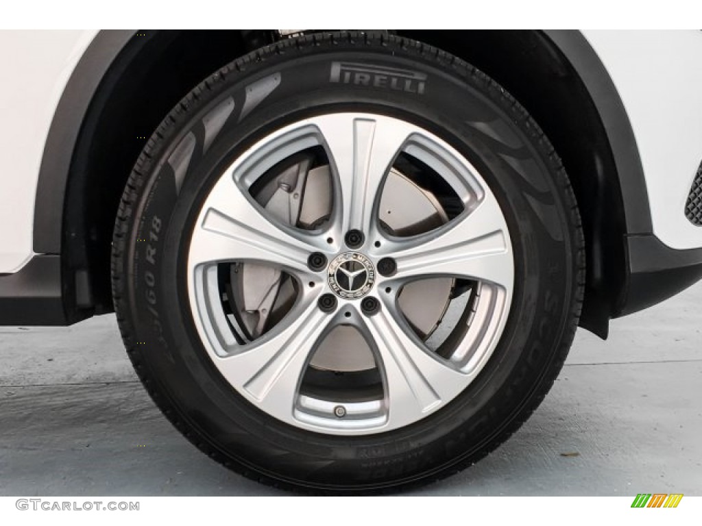 2017 GLC 300 - Polar White / Black photo #8