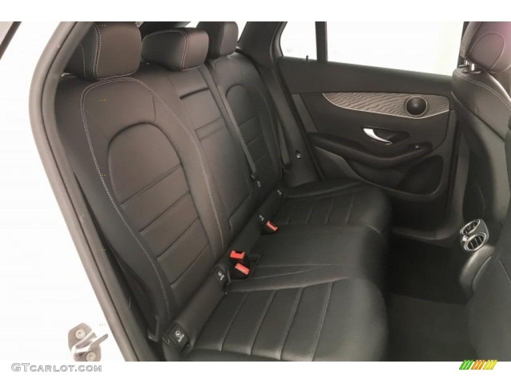 2017 GLC 300 - Polar White / Black photo #15