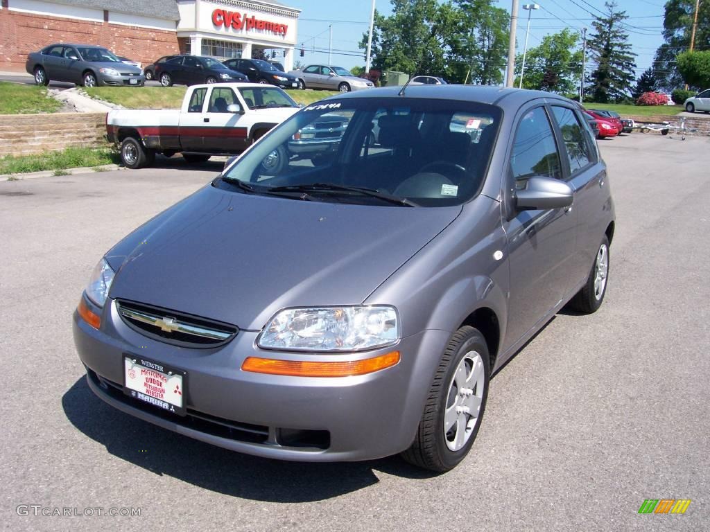 2007 Aveo 5 LS Hatchback - Medium Gray / Charcoal Black photo #1