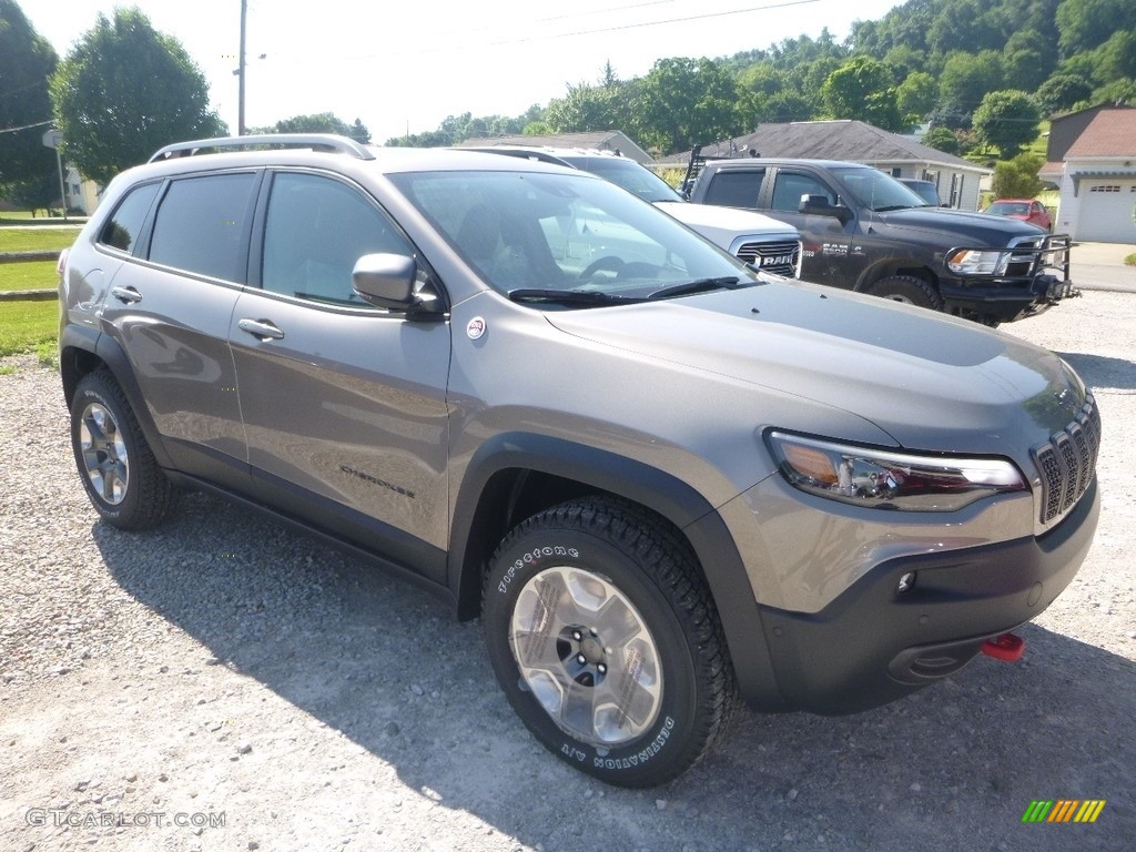 Light Brownstone Pearl 2019 Jeep Cherokee Trailhawk 4x4 Exterior Photo #128191138