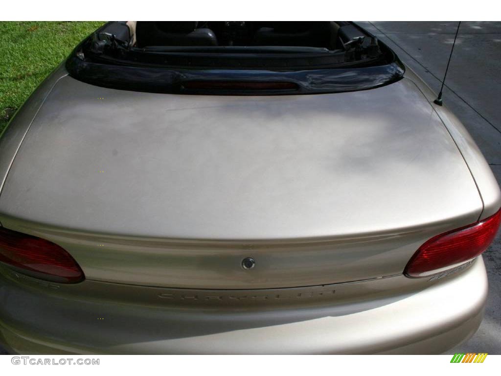 2000 Sebring JXi Convertible - Champagne Pearl / Camel photo #42