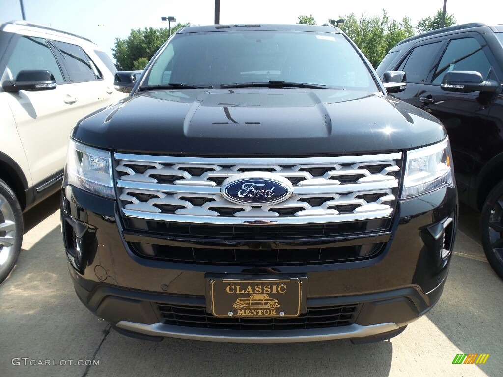 2018 Explorer XLT 4WD - Shadow Black / Ebony Black photo #2