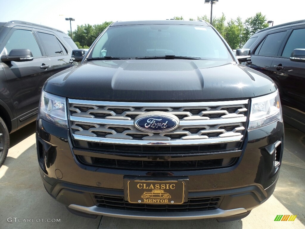 2018 Explorer XLT 4WD - Shadow Black / Ebony Black photo #2