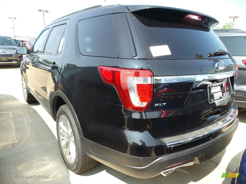 2018 Explorer XLT 4WD - Shadow Black / Ebony Black photo #3