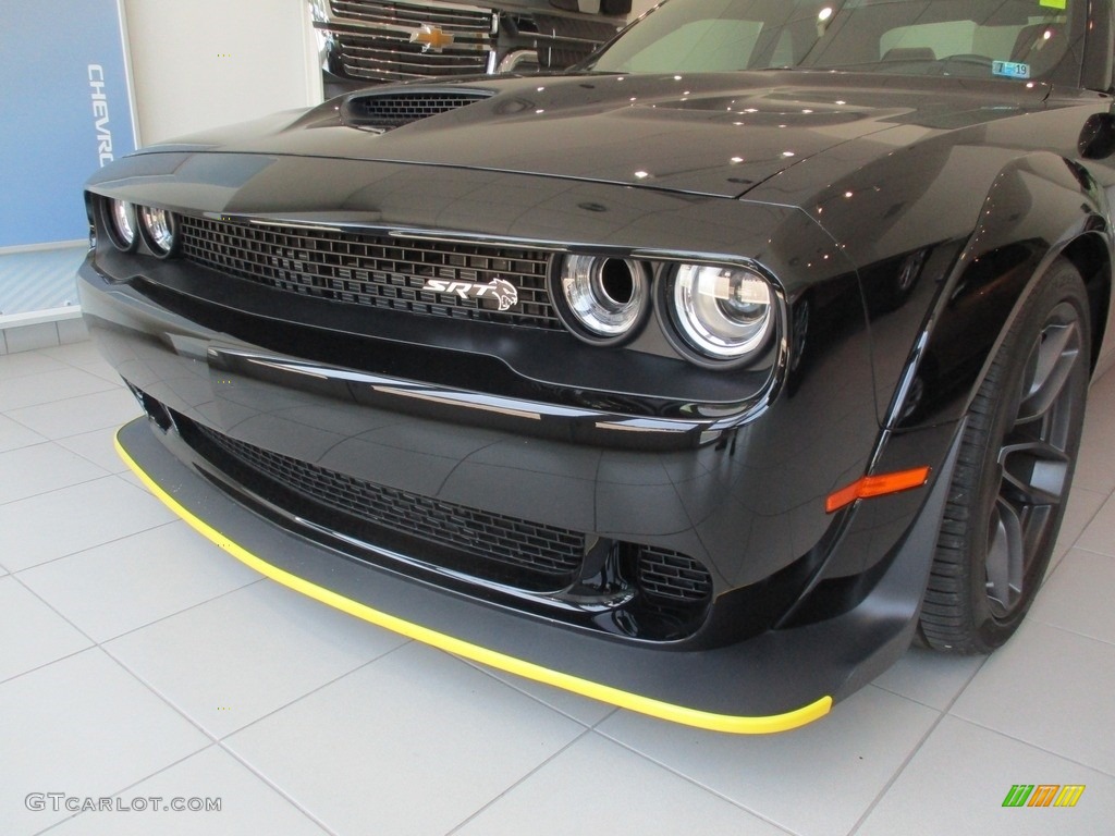 2018 Dodge Challenger SRT Hellcat Widebody Marks and Logos Photo #128209443