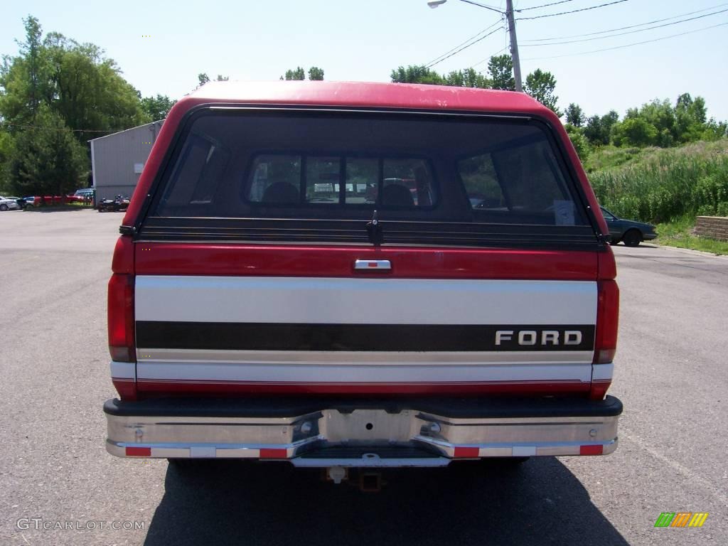 1996 F150 XL Extended Cab - Bright Red / Opal Grey photo #9