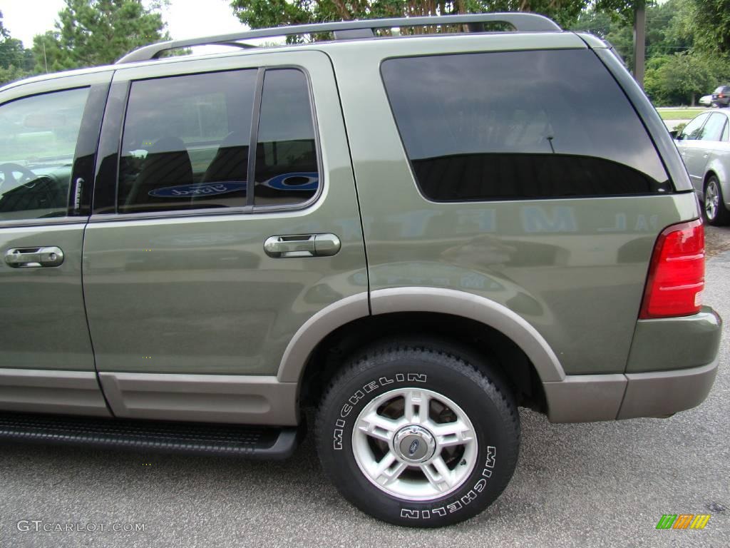 2002 Explorer XLT - Estate Green Metallic / Medium Parchment photo #25