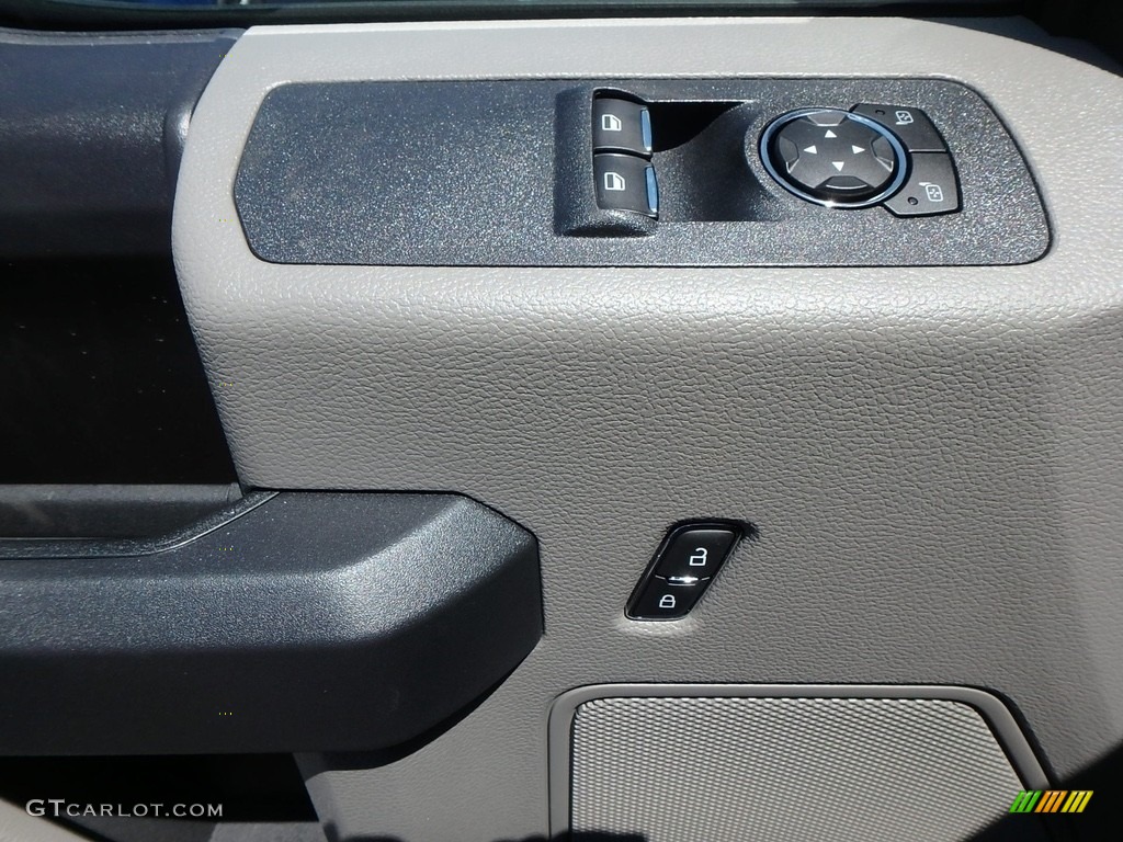 2018 F150 XL Regular Cab 4x4 - Oxford White / Earth Gray photo #8