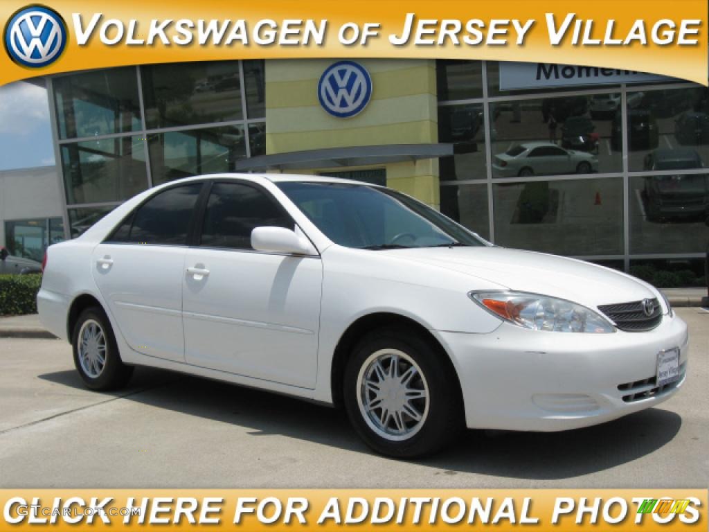 2002 Camry LE - Super White / Taupe photo #1