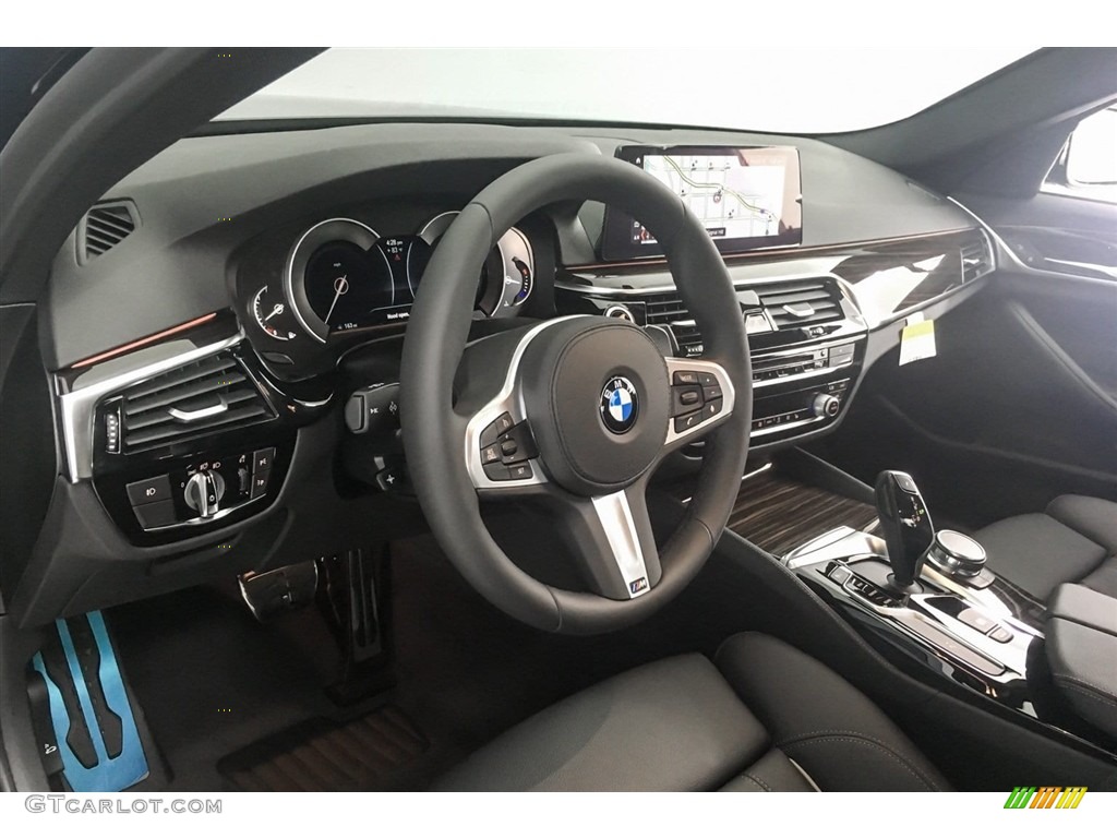 2018 5 Series 530i Sedan - Black Sapphire Metallic / Black photo #5