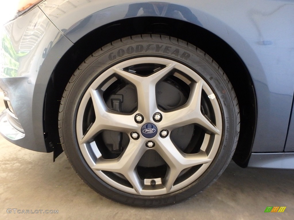 2018 Focus ST Hatch - Blue Metallic / Charcoal Black photo #5