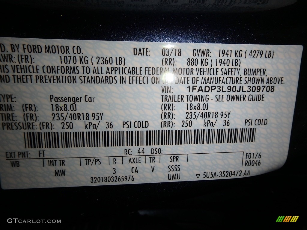 2018 Focus ST Hatch - Blue Metallic / Charcoal Black photo #10